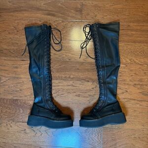 Demonia Emily -375 Lace up knee high platform boots 
Size:6